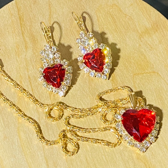 New Red Heart necklace and Earrings golden jewelry set rhinestone Valentines - Picture 3 of 6